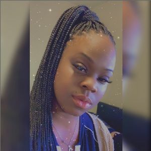 Meet your Posher, Crystal